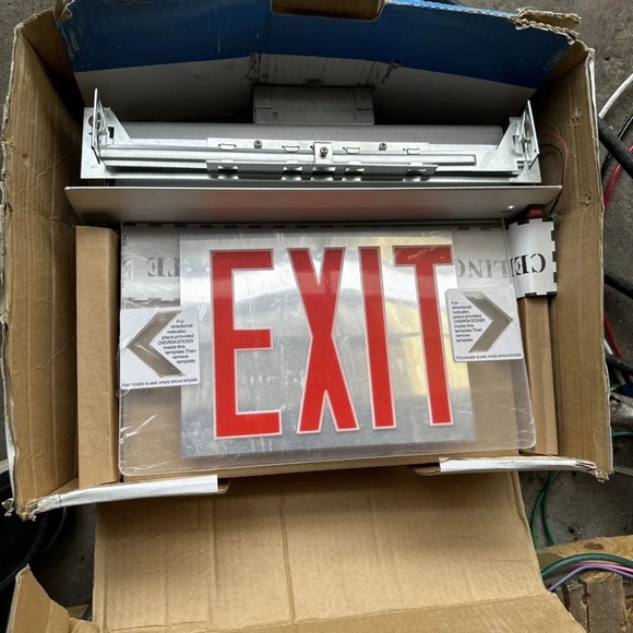New In Box Metal Magnetron Lighting LED EXIT SIGN - Picture 1 of 5